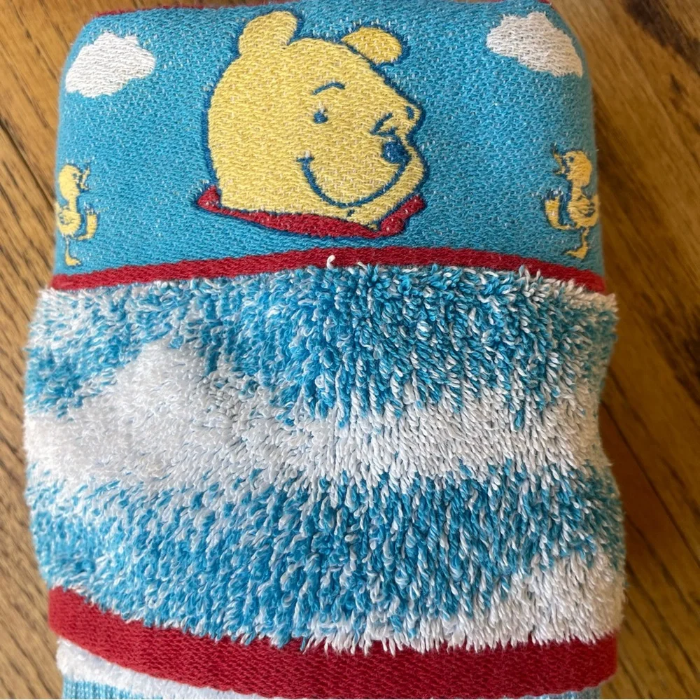 Winnie the Pooh 2 Piece Bath Set Bath Towel and Hand Towel Ducks Clouds
